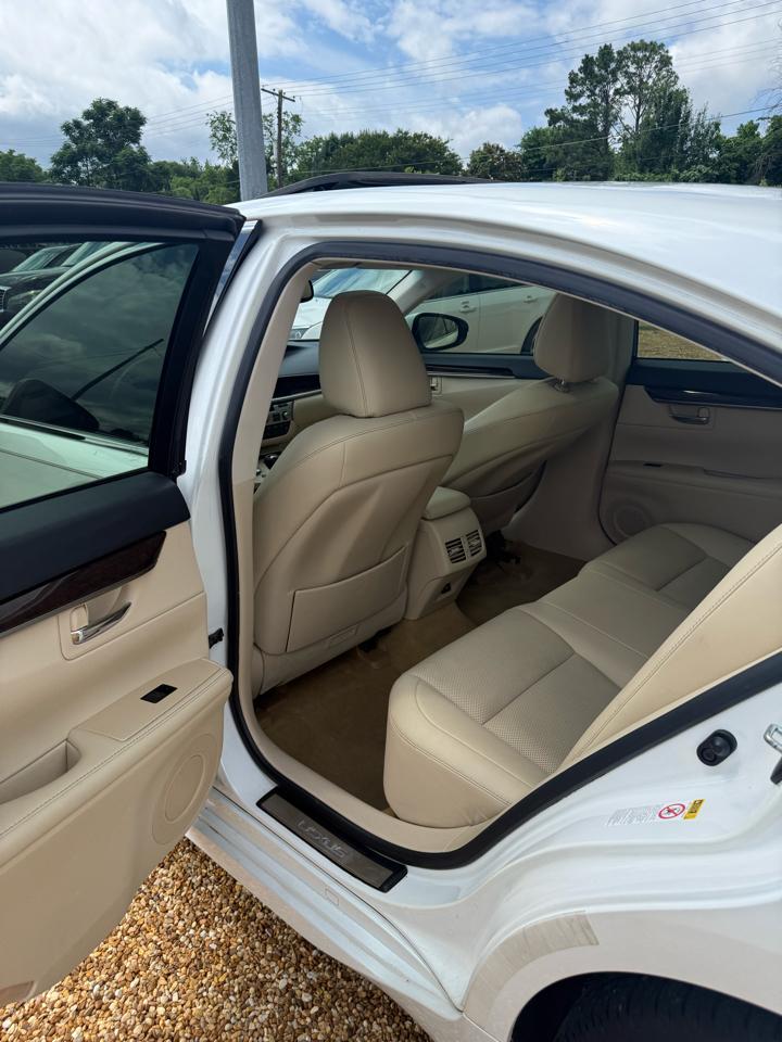 Lexus ES 350 Sedan 2014