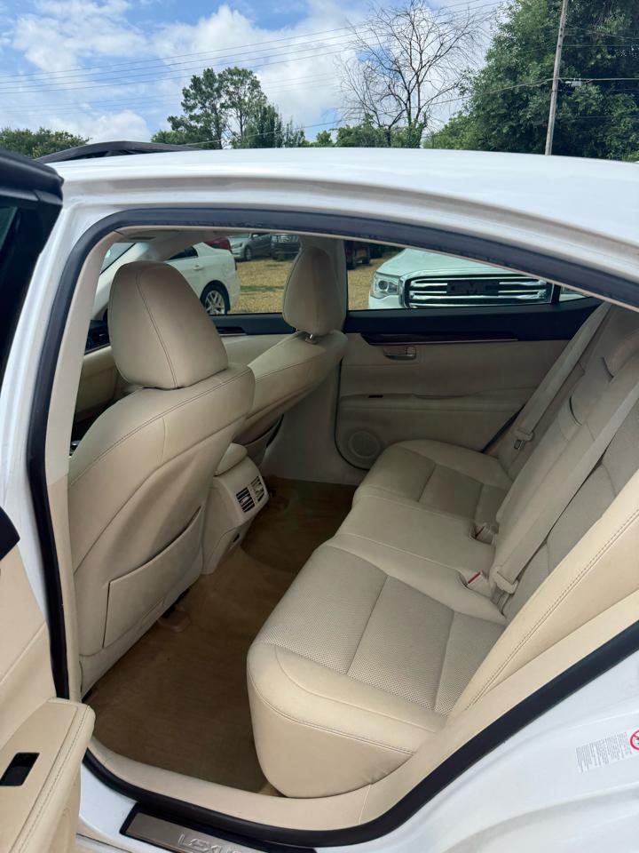 Lexus ES 350 Sedan 2014