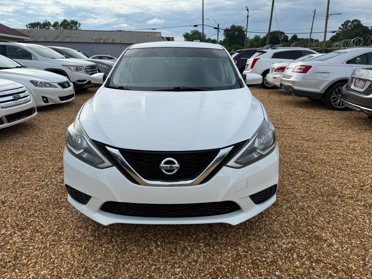 Nissan Sentra S 2017