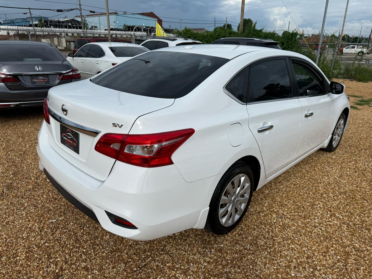 Nissan Sentra S 2017