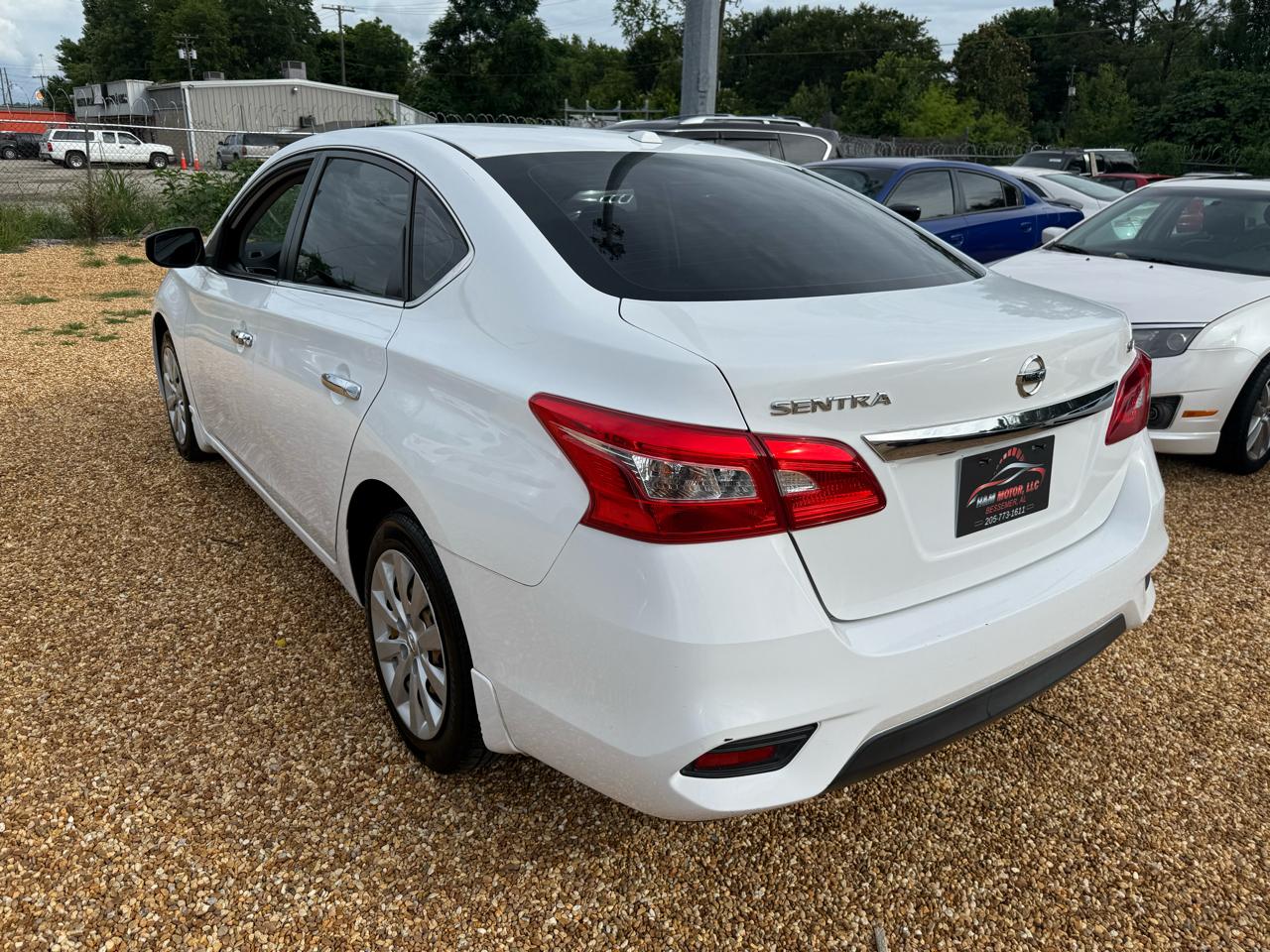 Nissan Sentra S 2017
