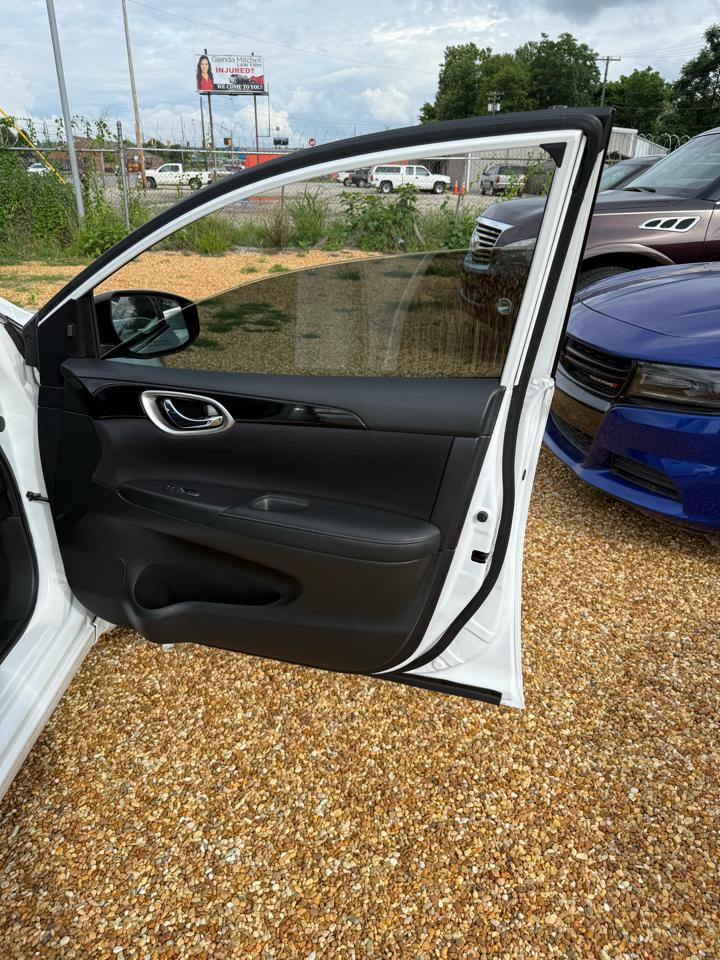 Nissan Sentra S 2017