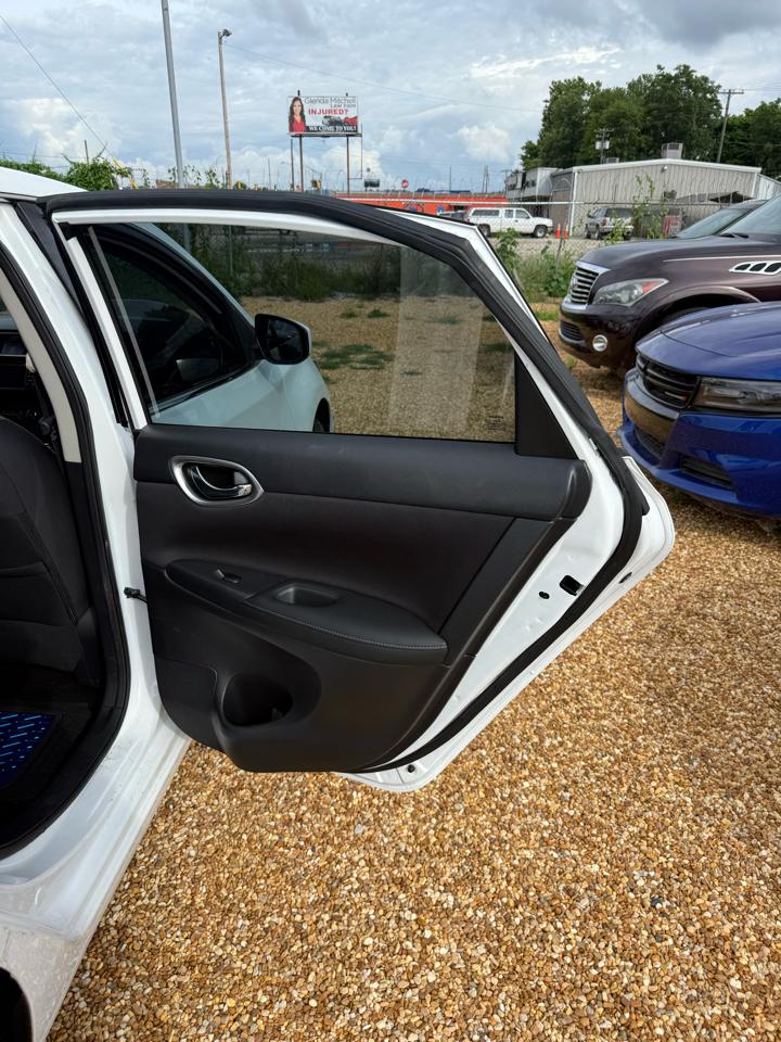 Nissan Sentra S 2017