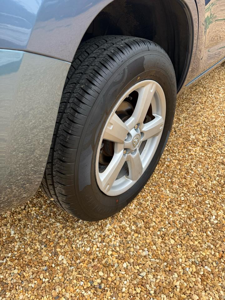 Toyota RAV4 Base I4 4WD 2008