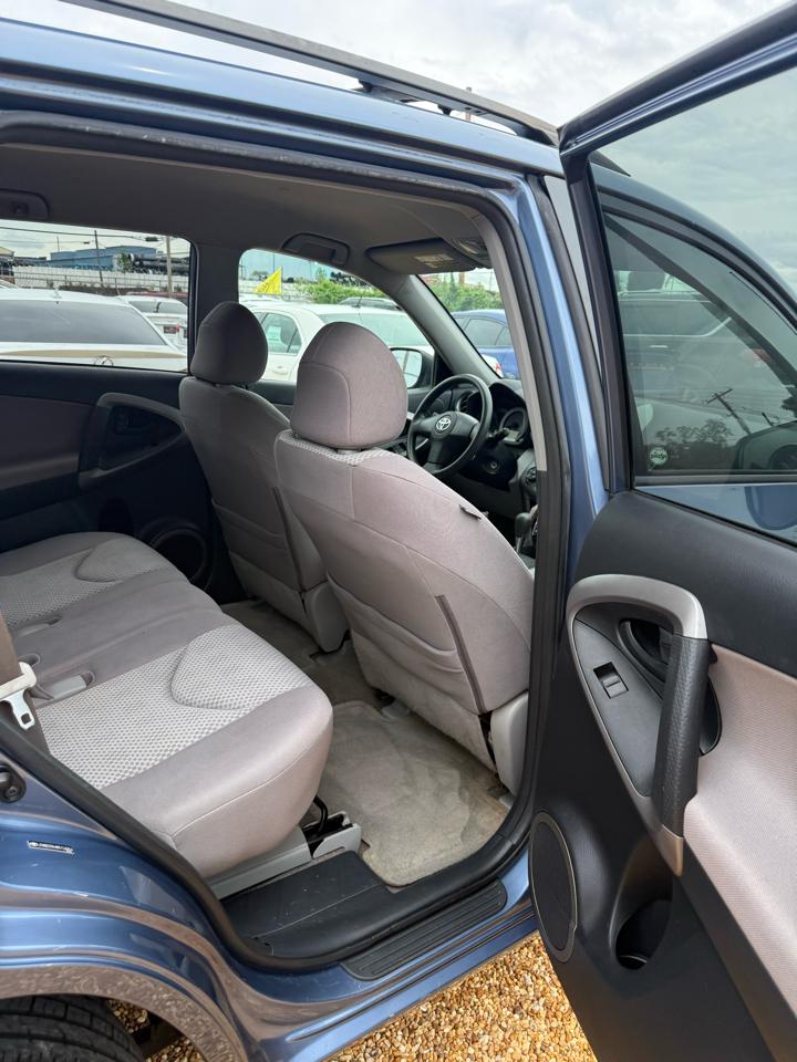 Toyota RAV4 Base I4 4WD 2008