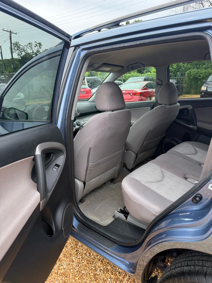 Toyota RAV4 Base I4 4WD 2008