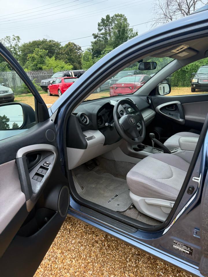 Toyota RAV4 Base I4 4WD 2008