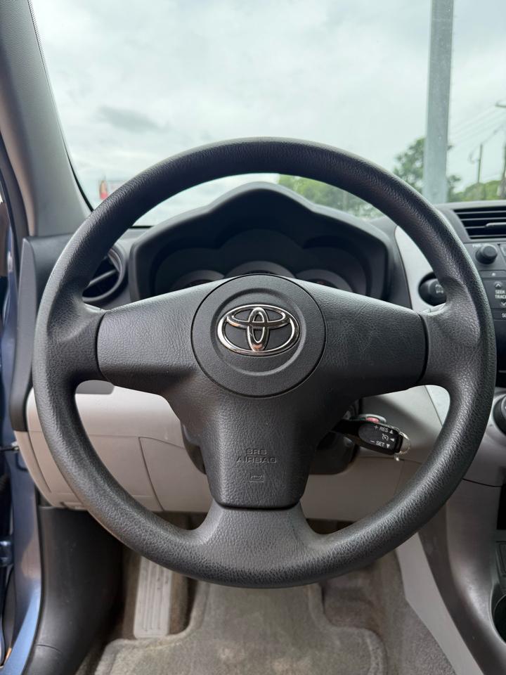 Toyota RAV4 Base I4 4WD 2008