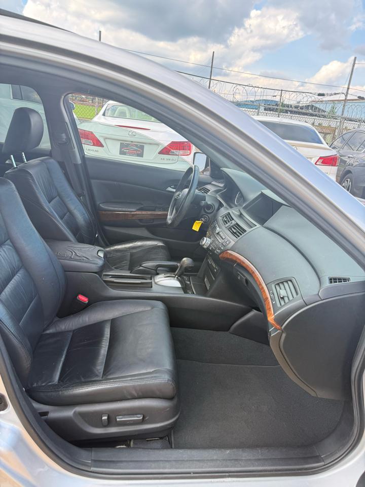 Honda Accord EX-L V6 Sedan AT 2012