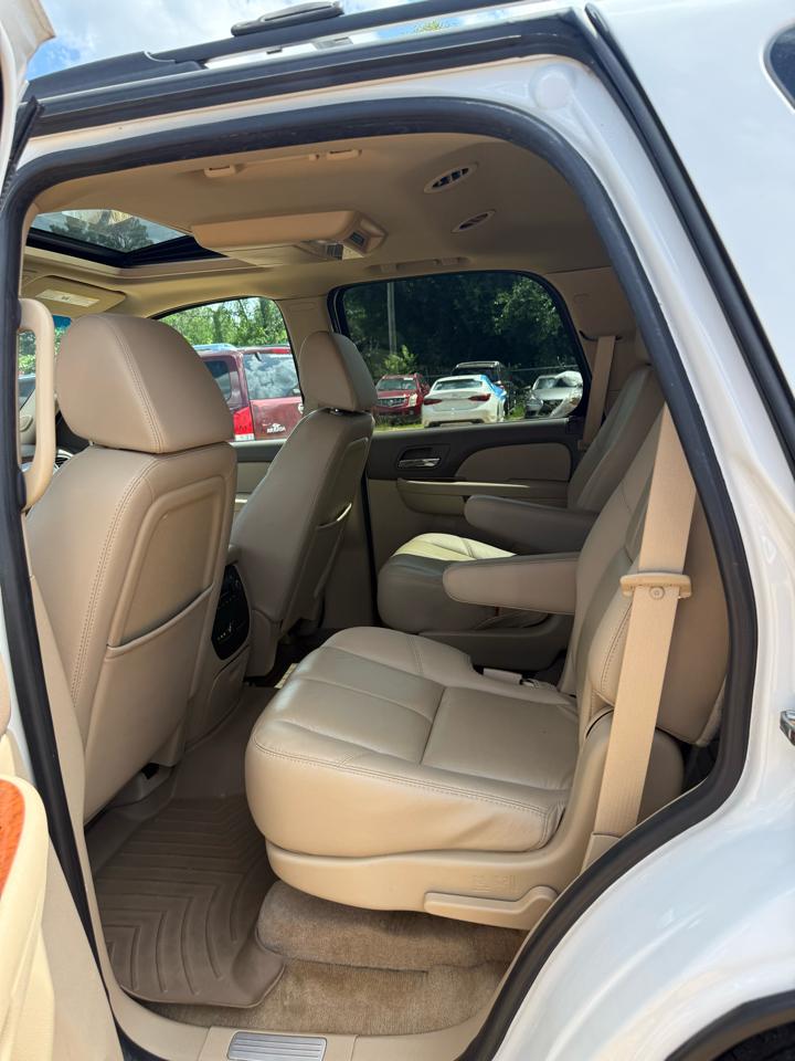GMC Yukon SLE-1 2WD 2007