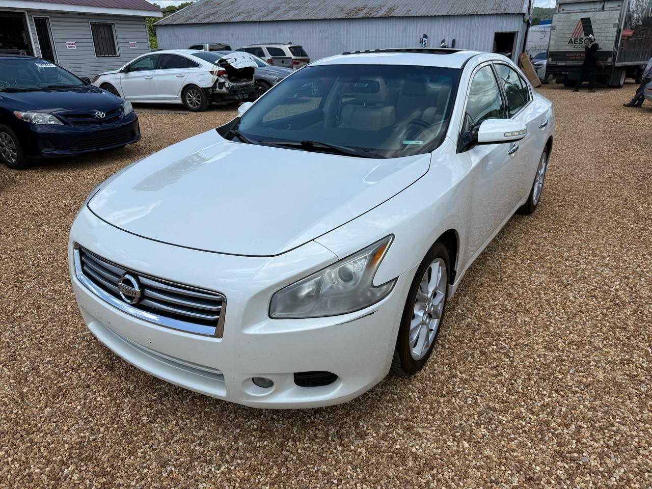 Nissan Maxima SV 2014