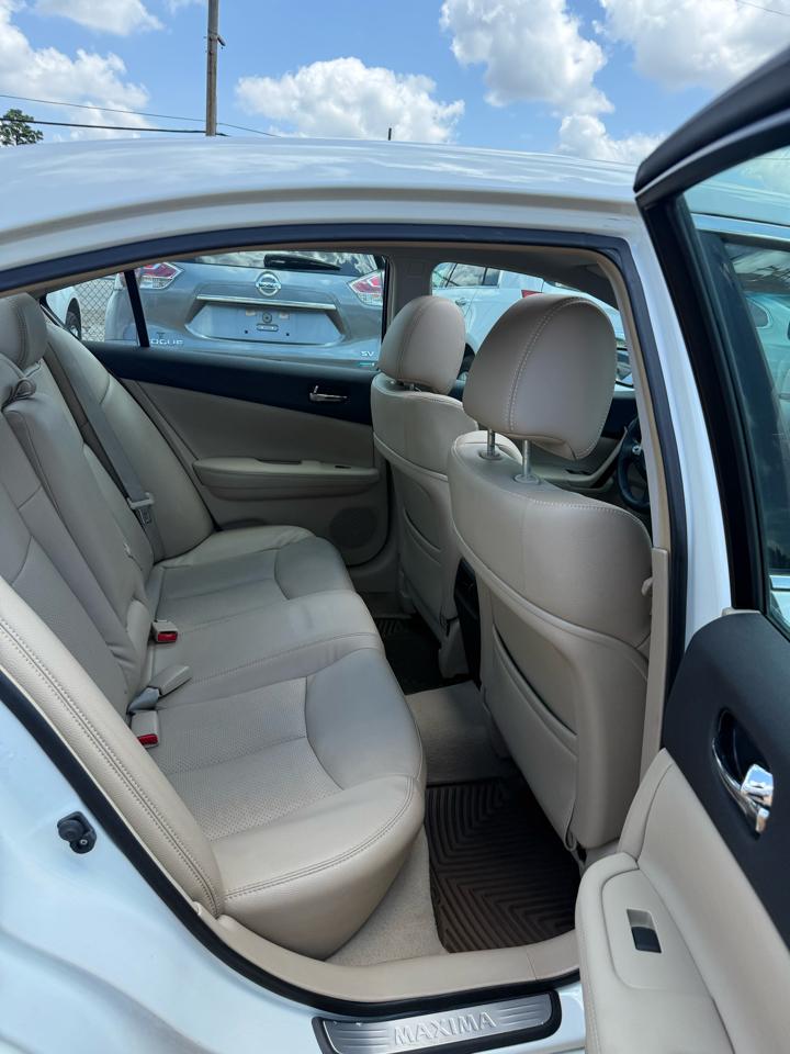 Nissan Maxima SV 2014