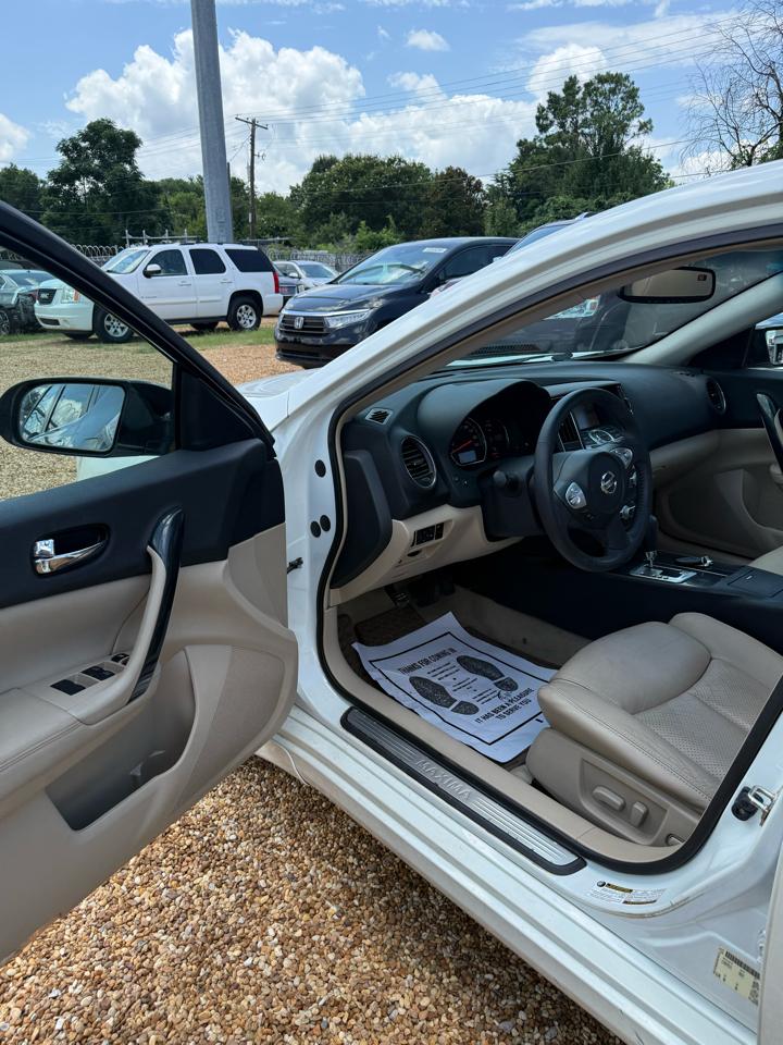Nissan Maxima SV 2014
