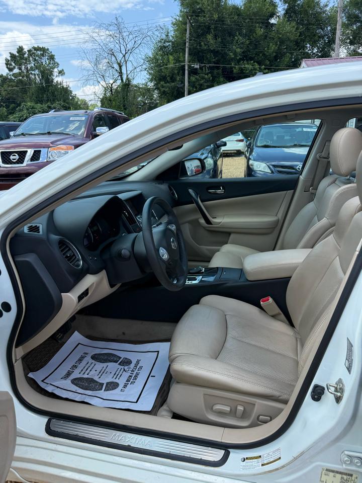 Nissan Maxima SV 2014