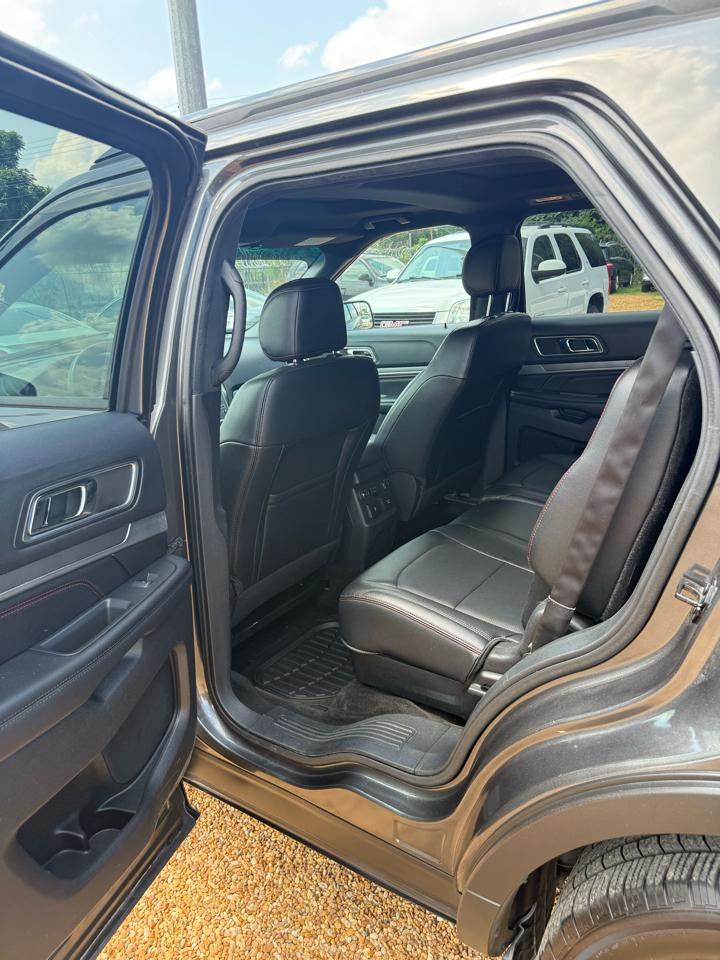 Ford Explorer Sport 4WD 2016