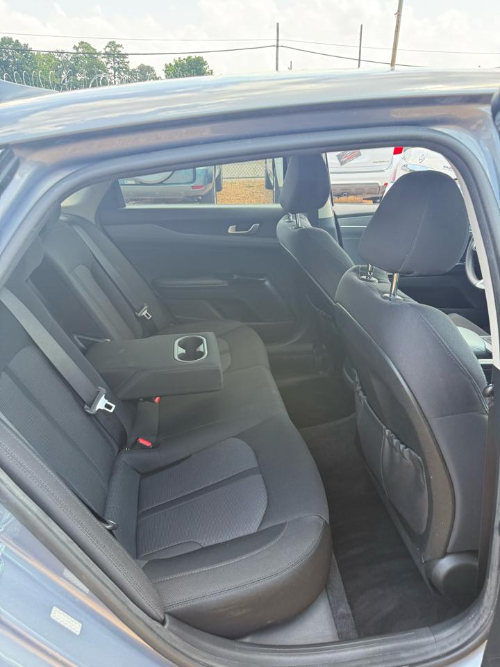 Kia K5 LXS 2021