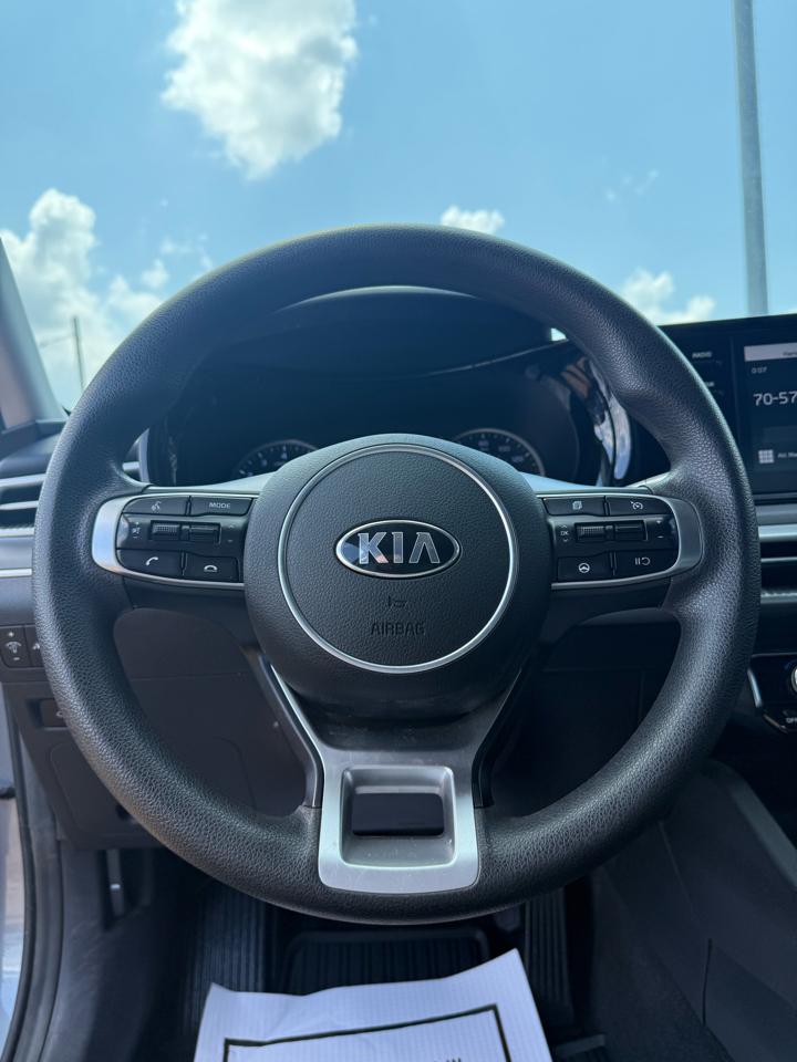 Kia K5 LXS 2021