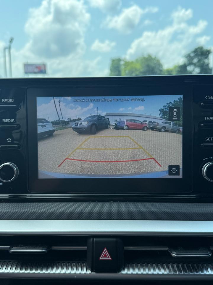 Kia K5 LXS 2021