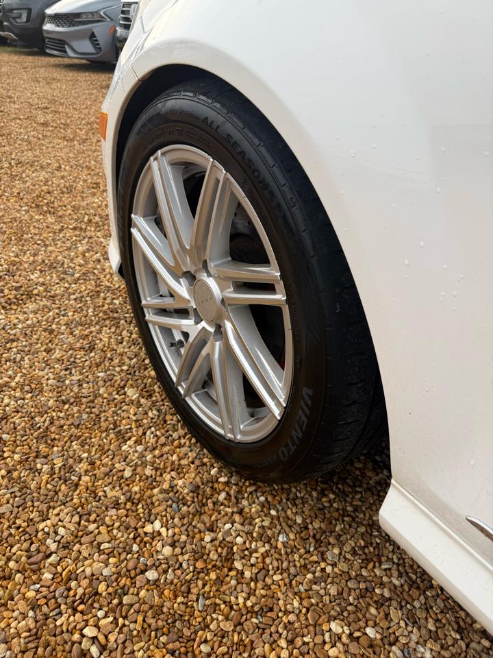 Mercedes-Benz C-Class C300 4MATIC Sport Sedan 2013