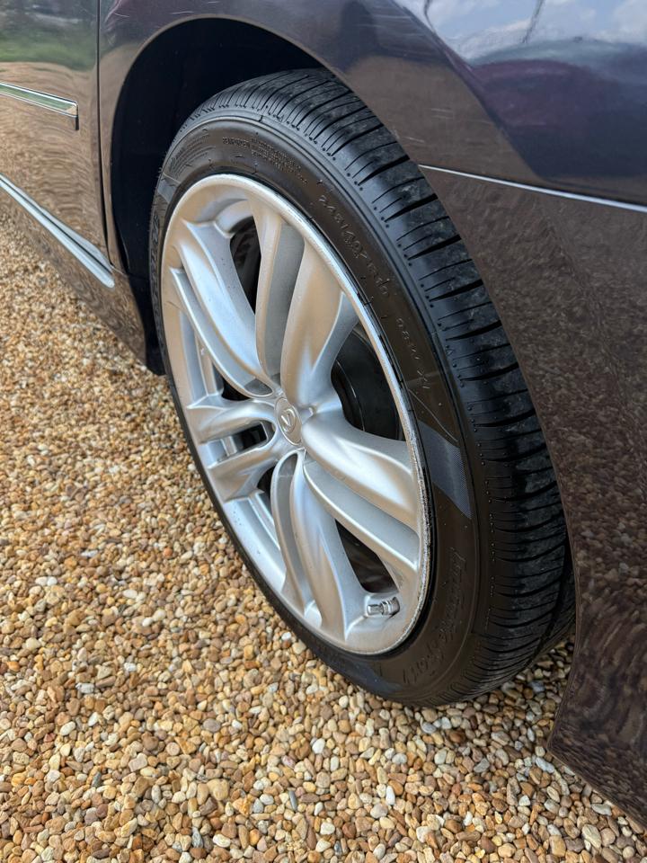 Infiniti M 35 Sedan 2008