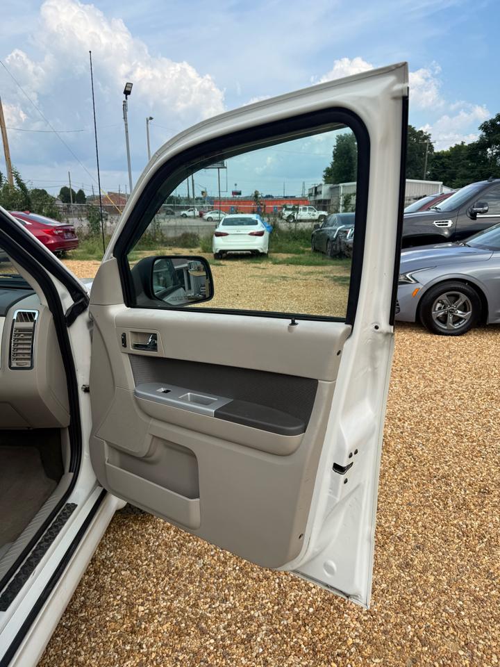 Mercury Mariner V6 2WD 2010