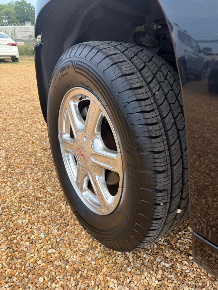 GMC Envoy SLE-1 2WD 2007