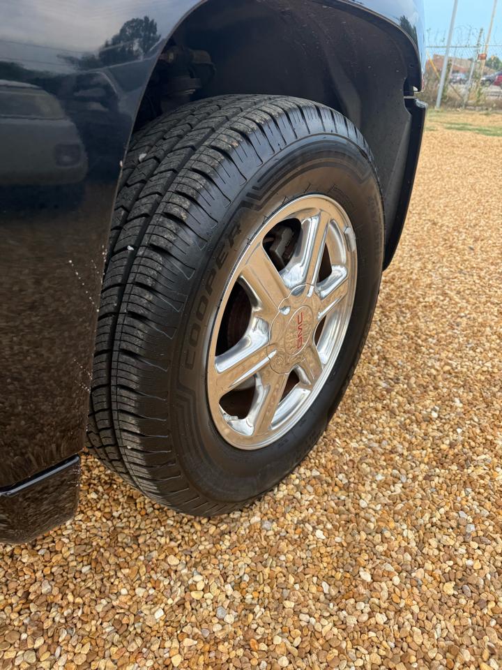 GMC Envoy SLE-1 2WD 2007