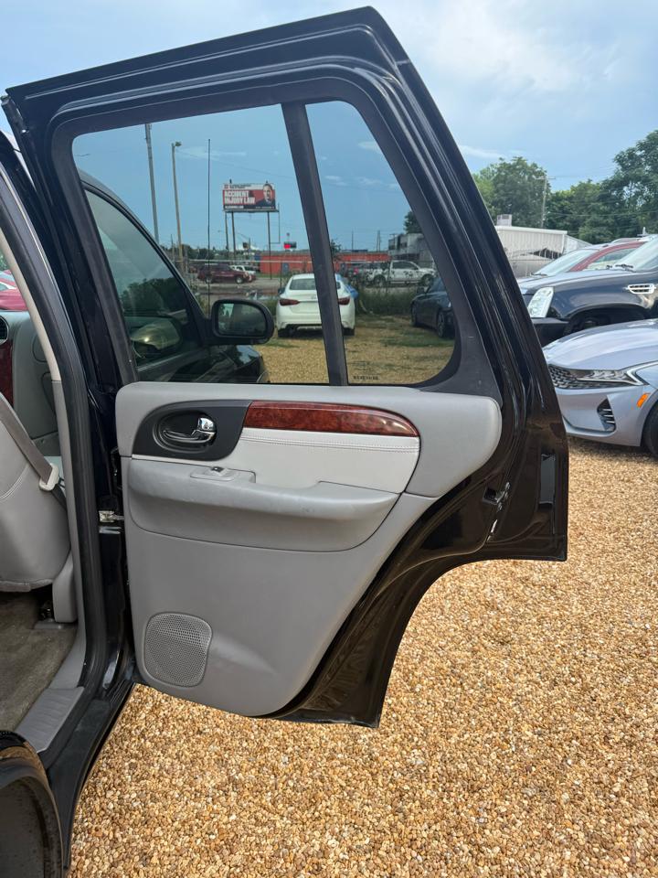 GMC Envoy SLE-1 2WD 2007