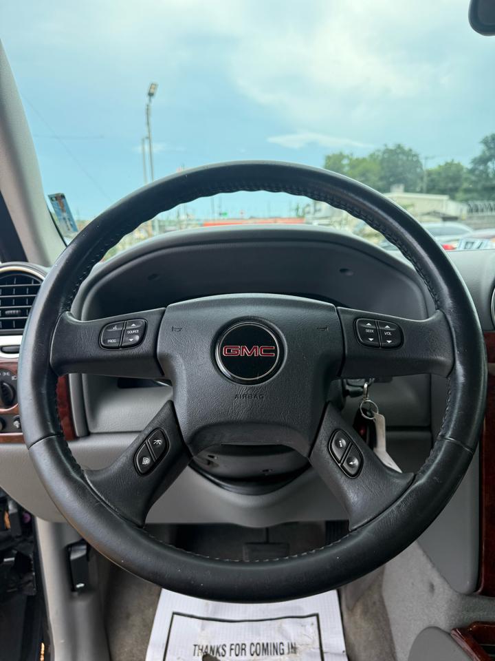 GMC Envoy SLE-1 2WD 2007