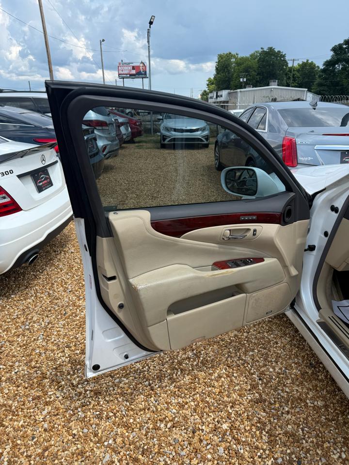 Lexus LS 460 Luxury Sedan 2009