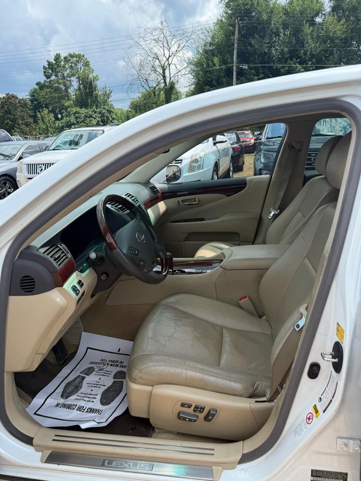Lexus LS 460 Luxury Sedan 2009