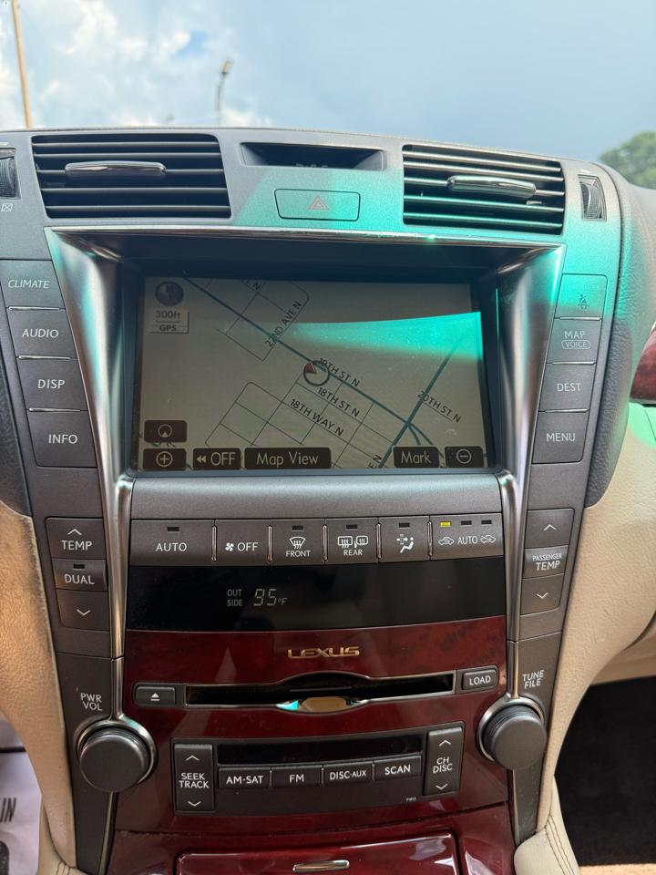 Lexus LS 460 Luxury Sedan 2009