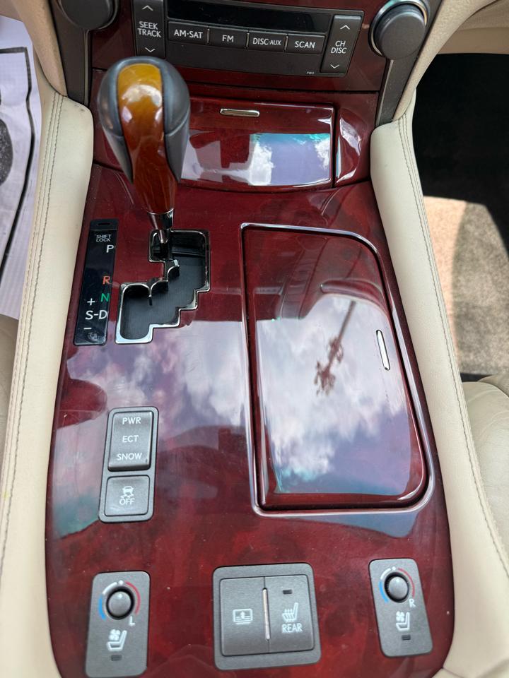 Lexus LS 460 Luxury Sedan 2009