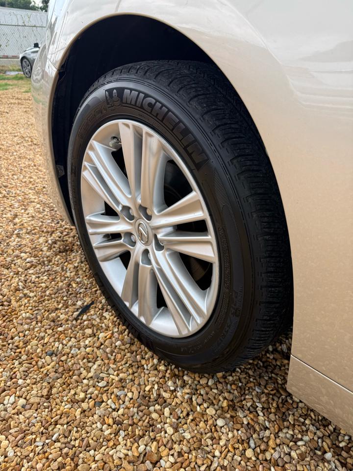 Lexus ES 350 Sedan 2013
