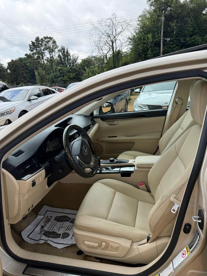 Lexus ES 350 Sedan 2013