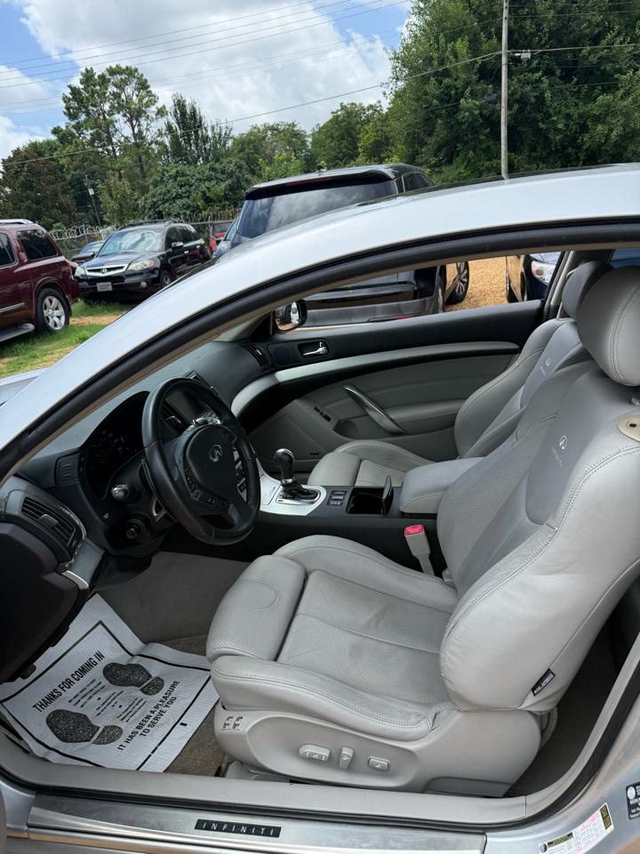 Infiniti G37 Base 2008