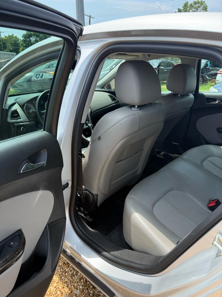 Buick Verano Convenience 2013