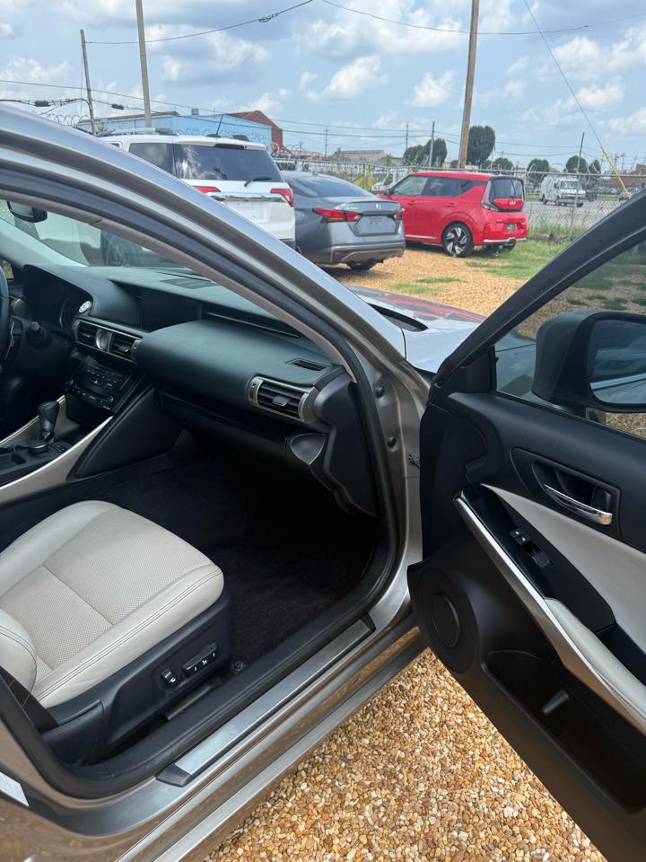 Lexus IS 250 RWD 2014