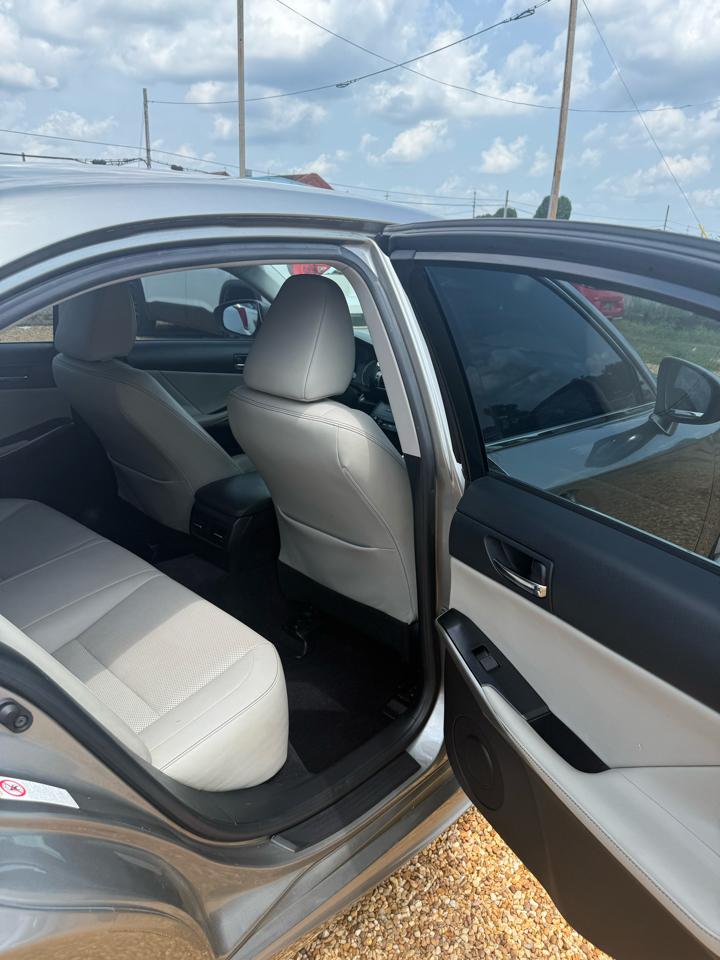 Lexus IS 250 RWD 2014