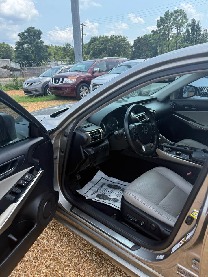 Lexus IS 250 RWD 2014