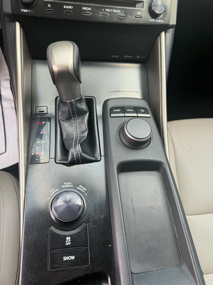 Lexus IS 250 RWD 2014