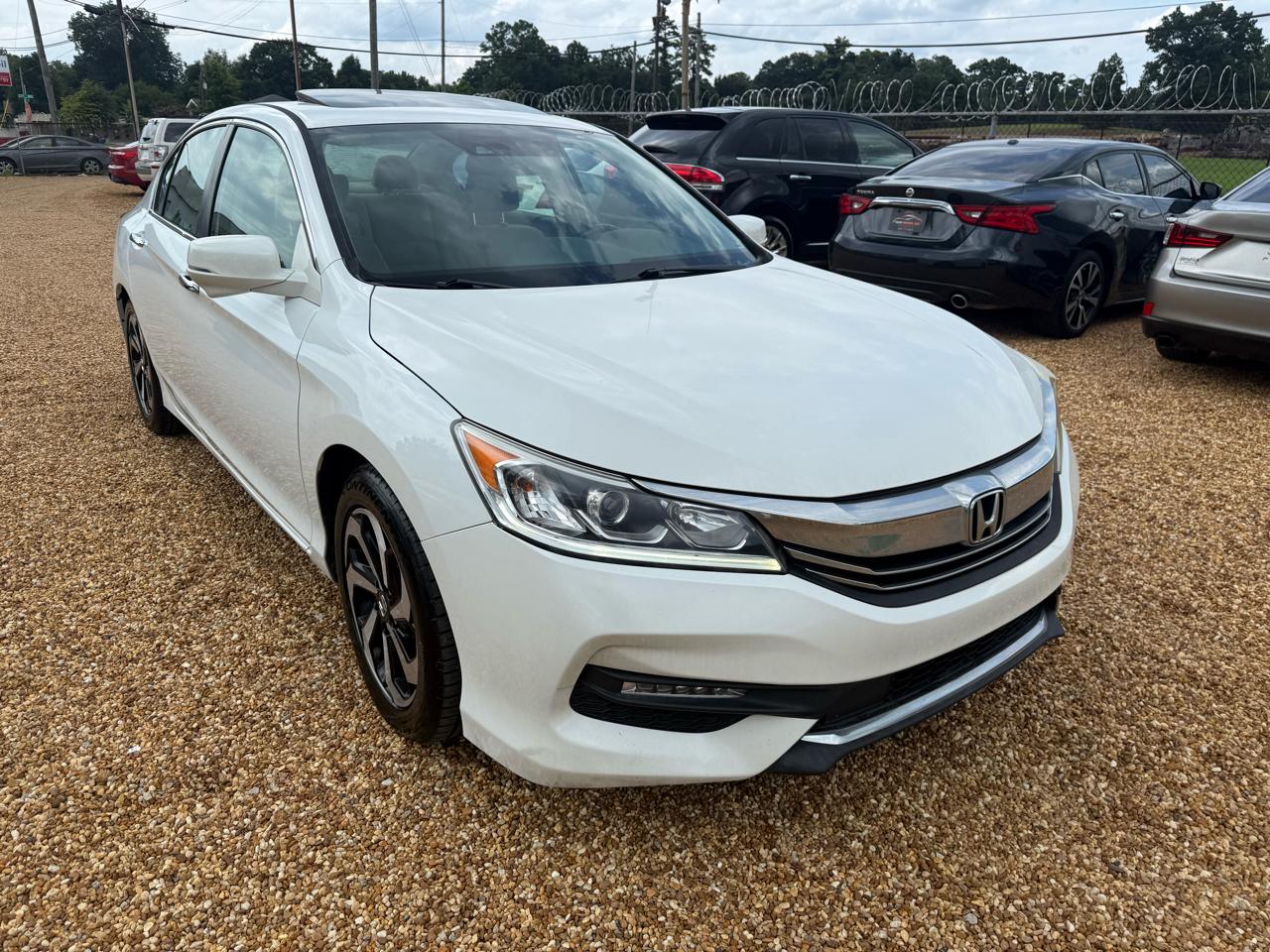 Honda Accord EX-L Sedan V6 CVT w/ Honda Sensing 6-Spd AT 2016