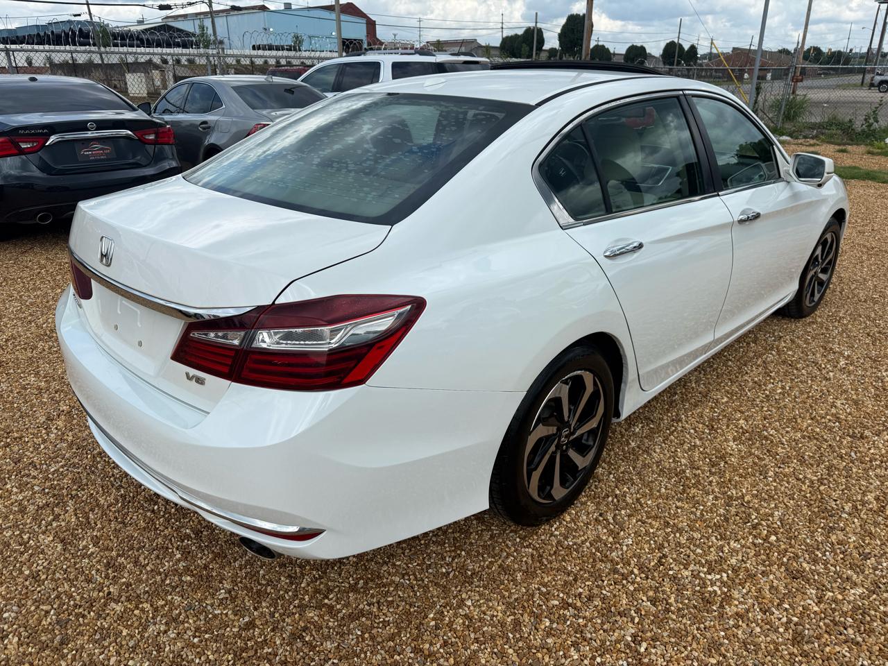 Honda Accord EX-L Sedan V6 CVT w/ Honda Sensing 6-Spd AT 2016