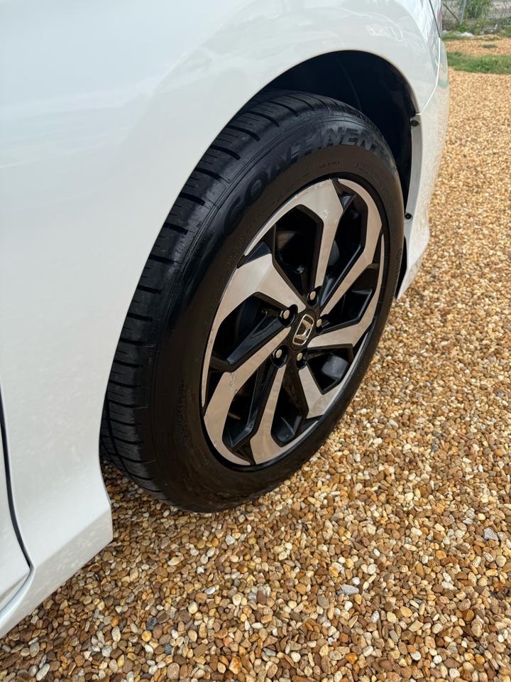 Honda Accord EX-L Sedan V6 CVT w/ Honda Sensing 6-Spd AT 2016