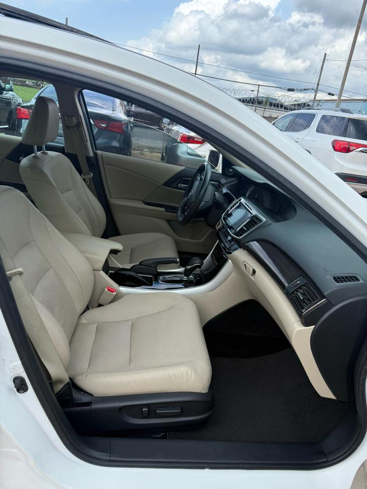 Honda Accord EX-L Sedan V6 CVT w/ Honda Sensing 6-Spd AT 2016