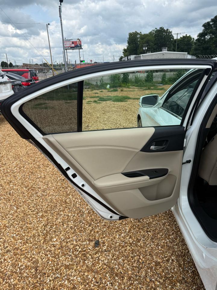 Honda Accord EX-L Sedan V6 CVT w/ Honda Sensing 6-Spd AT 2016