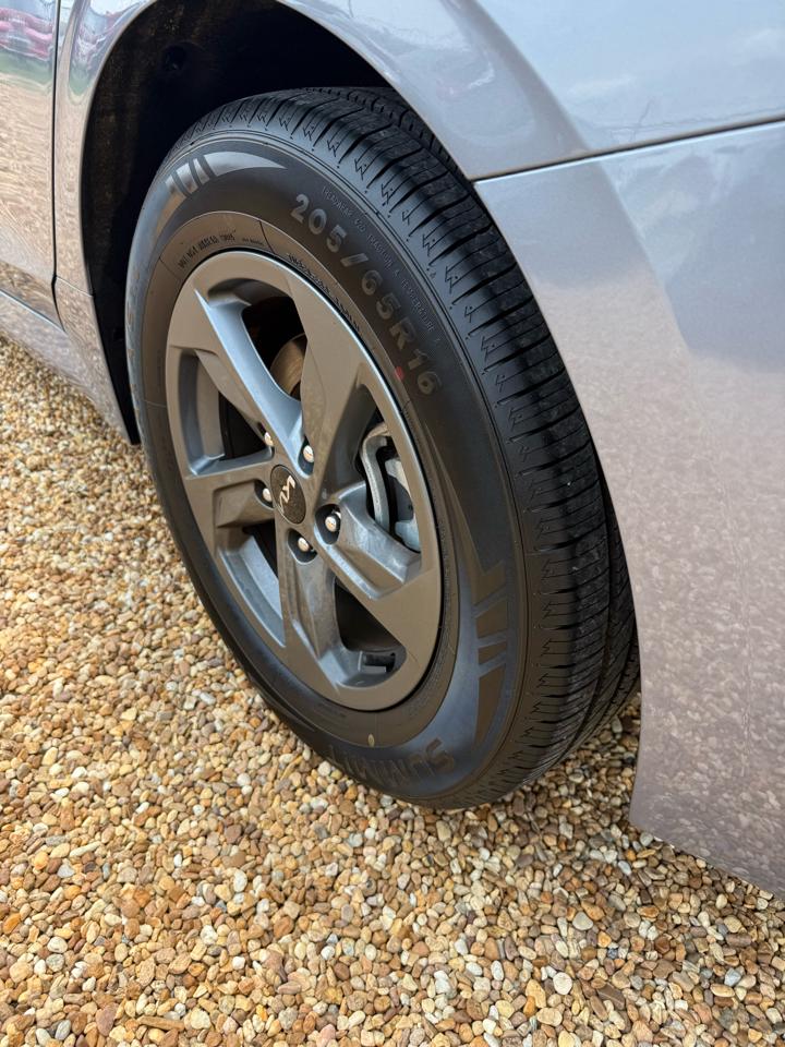Kia K5 LX 2022