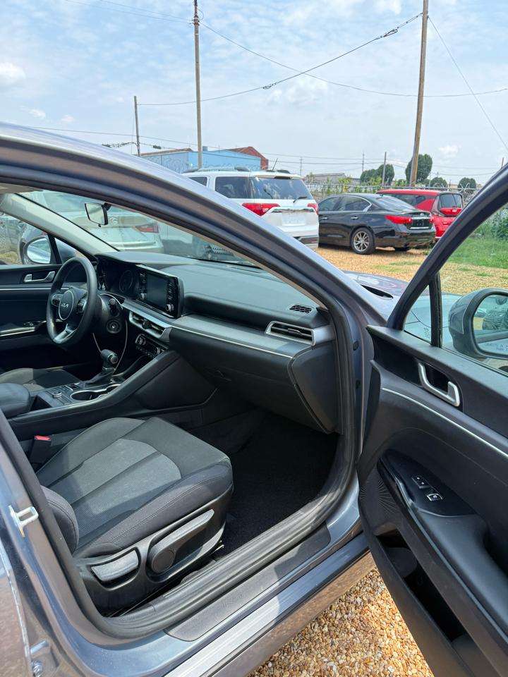 Kia K5 LX 2022