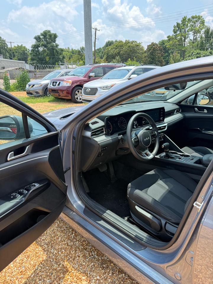 Kia K5 LX 2022