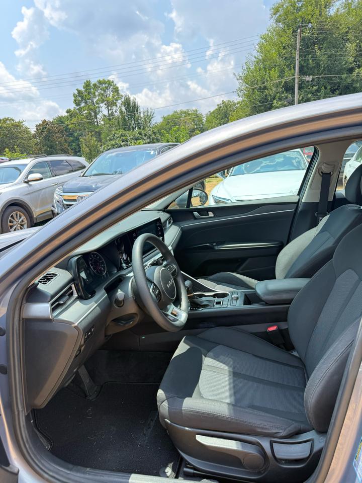 Kia K5 LX 2022
